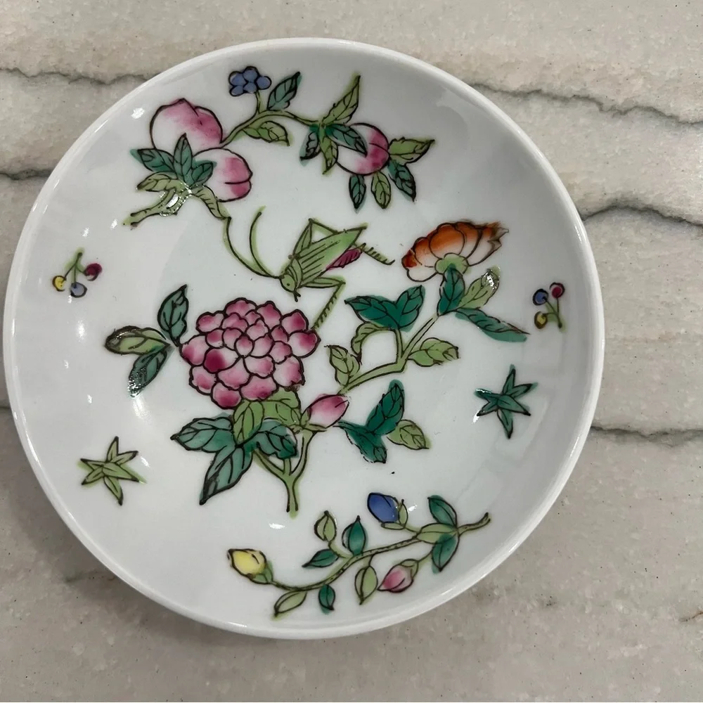 Crescent Court Hotel Made in Hong Kong Dish - Picture 1 of 13